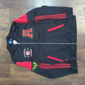 Atlanta Hawks Basketball Club Member Adidas Jacket - size Large